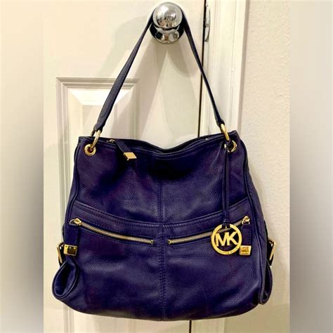michael kors layton bag review